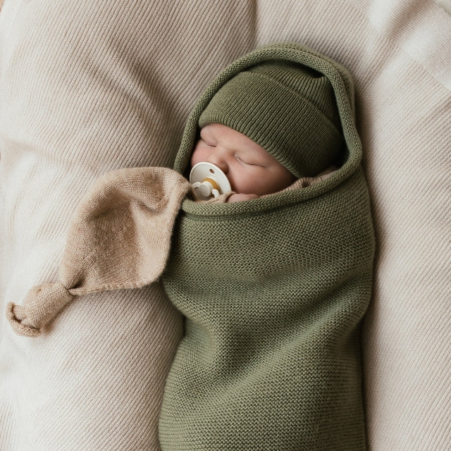 baby newborn groen artichoke cocoon muts merinowol