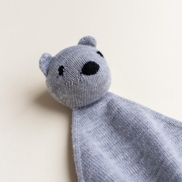 Hvid teddy tokki grey melange ingezoomd 